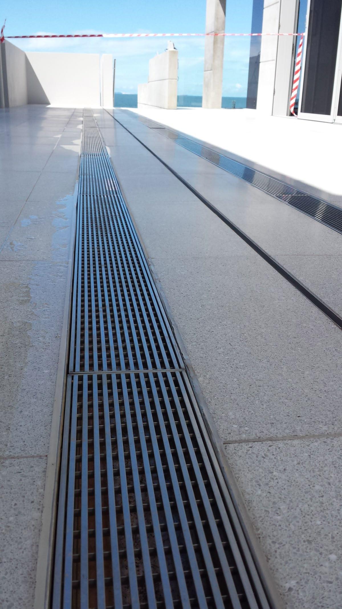 Installed stainless steel linear grating