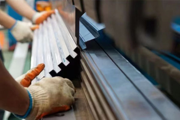 Stainless steel sheet bending